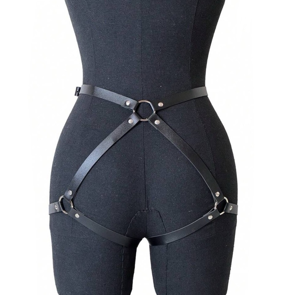 🖤 Sexy 2-in-1 Black PU Leather Harness✨ Thigh & Hand Straps